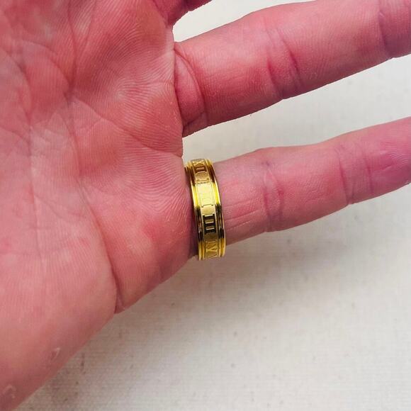 y2k 2000s vintage style roman numerals gold ring - Picture 5 of 8